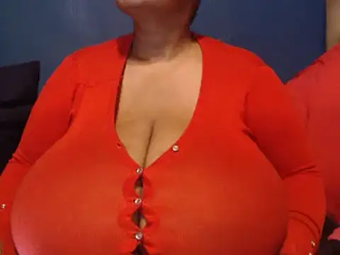 Snapshot of CUTEFIRMMELONSS chatting on 02-28-25, 03:48 CUTEFIRMMELONSS online show from 02-28-25, 03:48