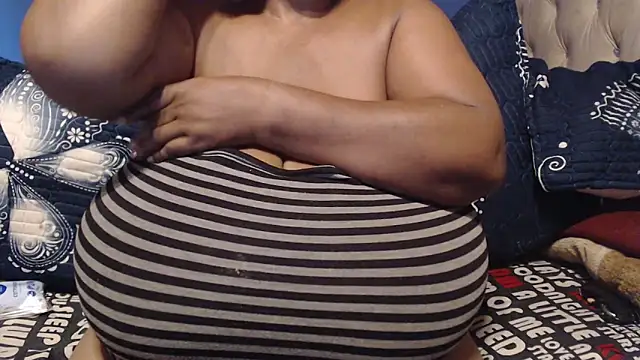 CUTEFIRMMELONSS online show from 04-05-26, 06:31