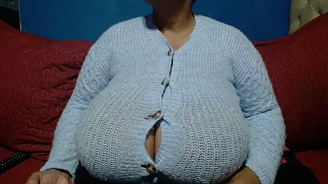 Snapshot of CUTEFIRMMELONSS chatting on 05-27-26, 08:16 CUTEFIRMMELONSS online show from 05-27-26, 08:16