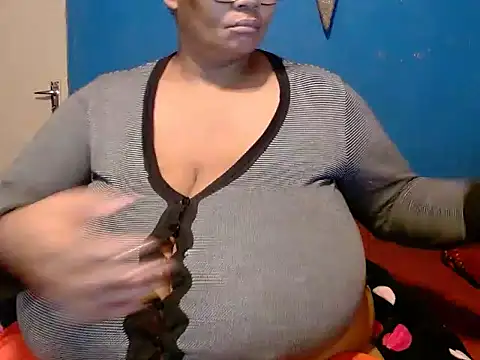 Snapshot of CUTEFIRMMELONSS chatting on 03-20-25, 04:07 CUTEFIRMMELONSS online show from 03-20-25, 04:07