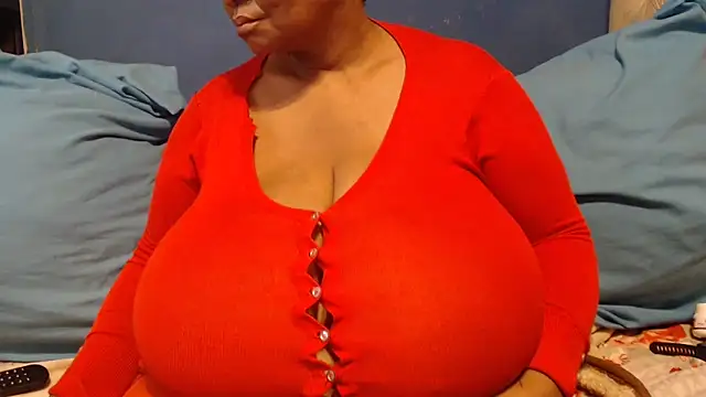 CUTEFIRMMELONSS online show from 02-15-26, 05:08