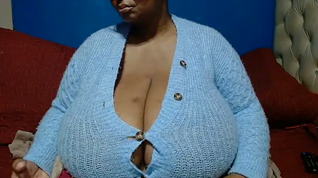 Snapshot of CUTEFIRMMELONSS chatting on 06-11-26, 09:34 CUTEFIRMMELONSS online show from 06-11-26, 09:34