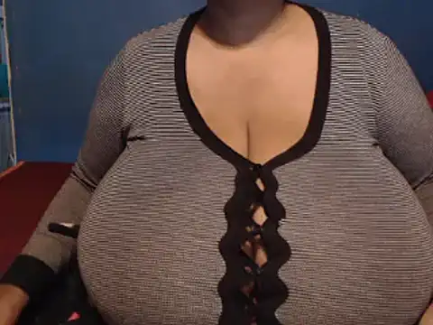 Snapshot of CUTEFIRMMELONSS chatting on 03-11-25, 08:53 CUTEFIRMMELONSS online show from 03-11-25, 08:53