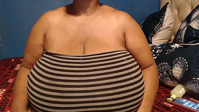 CUTEFIRMMELONSS online show from 03-25-26, 08:19