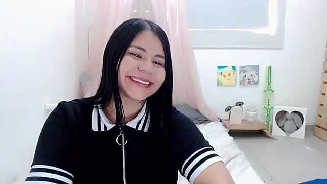 Snapshot of Youlittlepervertt_ chatting on 11-16-25, 04:01 Youlittlepervertt online show from 11-16-25, 04:01