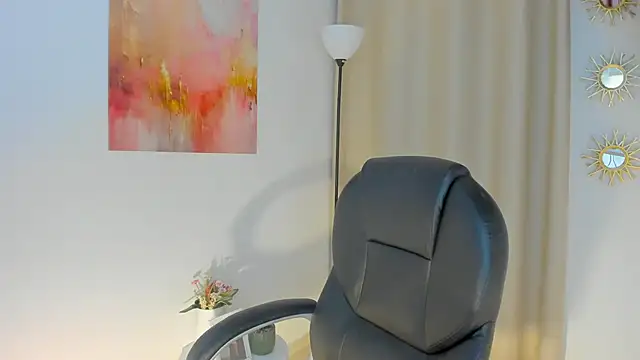 Snapshot of MariamRivera_ chatting on 03-10-26, 04:27 MariamRivera online show from 03-10-26, 04:27