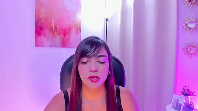 Snapshot of MariamRivera_ chatting on 03-11-26, 12:15 MariamRivera online show from 03-11-26, 12:15