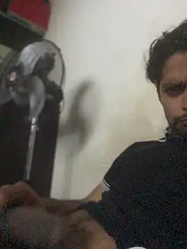 Snapshot of thegoldensexting420 chatting on 12-22-25, 10:15 thegoldensexting420 online show from 12-22-25, 10:15