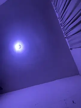 Snapshot of thegoldensexting420 chatting on 03-15-26, 09:27 thegoldensexting420 online show from 03-15-26, 09:27