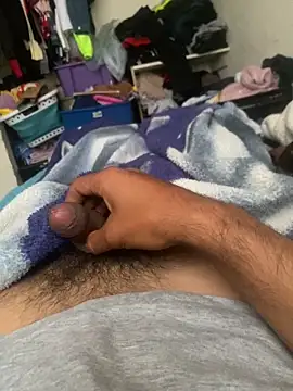 Snapshot of thegoldensexting420 chatting on 09-09-25, 02:59 thegoldensexting420 online show from 09-09-25, 02:59