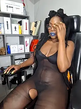 Snapshot of Shaniko89 chatting on 03-15-25, 01:07 Shaniko89 online show from 03-15-25, 01:07