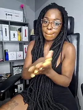 Snapshot of Shaniko89 chatting on 03-14-25, 12:10 Shaniko89 online show from 03-14-25, 12:10