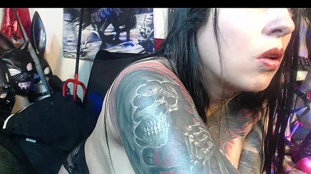 Snapshot of Astartexxx chatting on 06-05-26, 07:03 Astartexxx online show from 06-05-26, 07:03