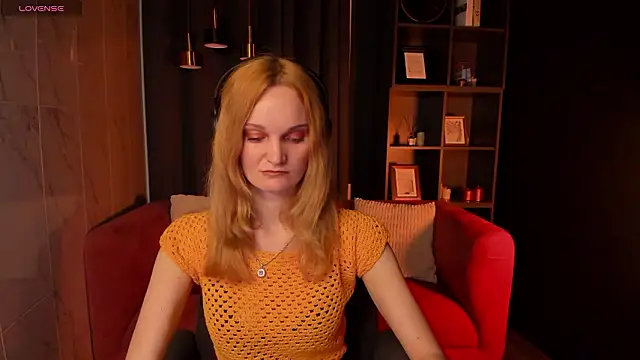 SaraSubtlety online show from 03-12-26, 01:37