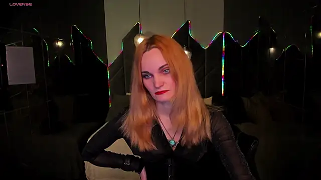 SaraSubtlety online show from 02-13-26, 01:33