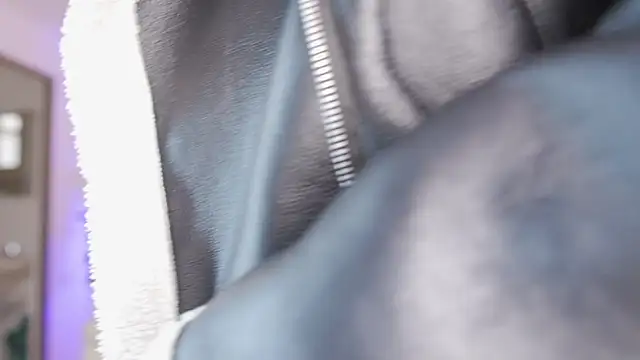 Snapshot of driana_hoffman chatting on 11-27-25, 07:14 driana hoffman online show from 11-27-25, 07:14