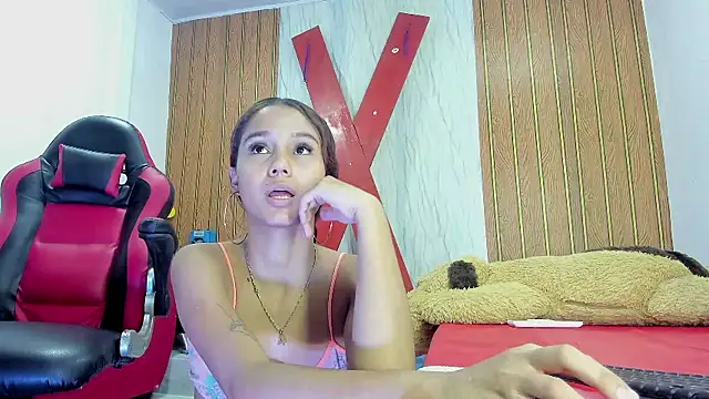 MarianaManzur online show from 01-10-26, 04:35