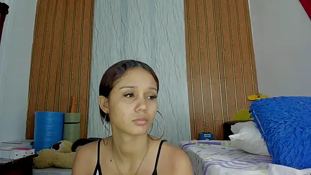 Snapshot of MarianaManzur chatting on 09-22-25, 04:35 MarianaManzur online show from 09-22-25, 04:35