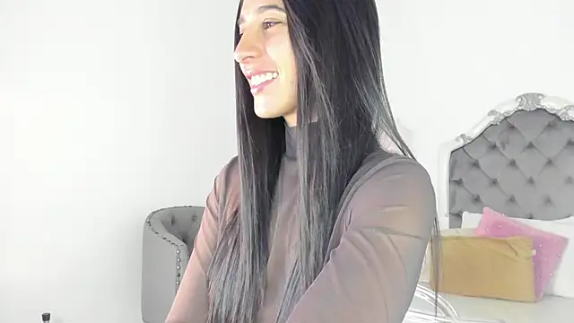 Valentina Ross  online show from 07-01-26, 12:05