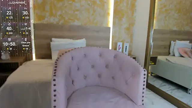 Valentina Ross  online show from 06-30-26, 11:54