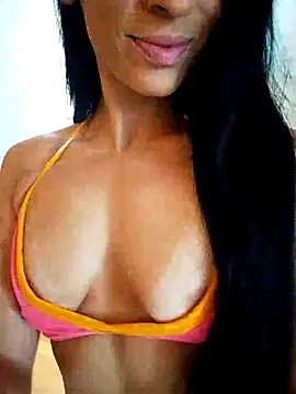 Snapshot of jessy905 chatting on 05-31-26, 01:39 jessy905 online show from 05-31-26, 01:39