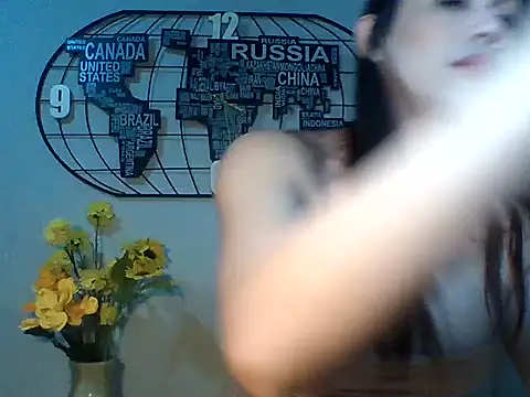 Snapshot of Imurwifey chatting on 10-22-25, 09:31 Imurwifey online show from 10-22-25, 09:31