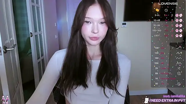 Snapshot of lialiliaa chatting on 10-29-25, 09:08 lialiliaa online show from 10-29-25, 09:08