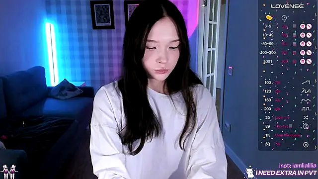 Snapshot of lialiliaa chatting on 10-10-25, 08:59 lialiliaa online show from 10-10-25, 08:59