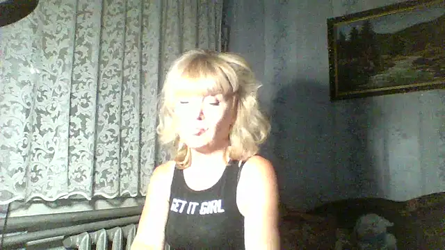Snapshot of Annie_Heart chatting on 09-16-25, 07:26 Annie Heart online show from 09-16-25, 07:26