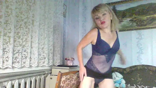 Snapshot of Annie_Heart chatting on 09-19-25, 07:07 Annie Heart online show from 09-19-25, 07:07