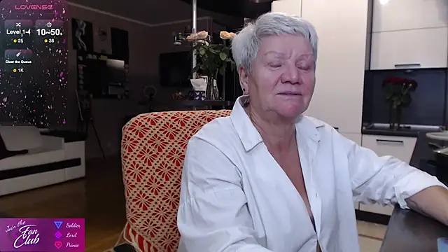 Snapshot of roxana_brooks chatting on 10-05-25, 06:20 roxana brooks online show from 10-05-25, 06:20