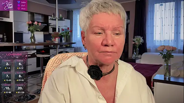 Snapshot of roxana_brooks chatting on 02-27-25, 02:32 roxana brooks online show from 02-27-25, 02:32