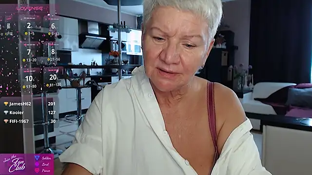 Snapshot of roxana_brooks chatting on 07-06-26, 05:15 roxana brooks online show from 07-06-26, 05:15