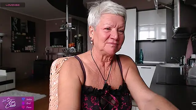 Snapshot of roxana_brooks chatting on 07-22-26, 09:11 roxana brooks online show from 07-22-26, 09:11