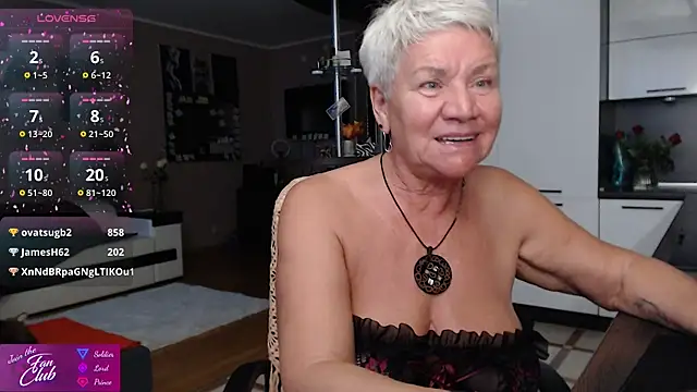 Snapshot of roxana_brooks chatting on 07-19-26, 06:59 roxana brooks online show from 07-19-26, 06:59