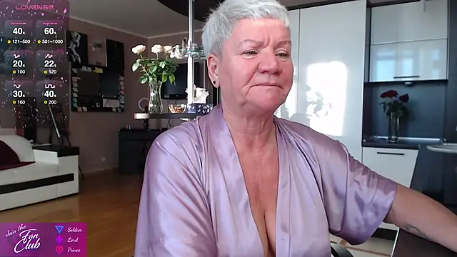 Snapshot of roxana_brooks chatting on 10-08-25, 05:53 roxana brooks online show from 10-08-25, 05:53