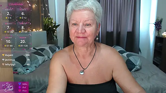 roxana brooks online show from 04-23-26, 02:18