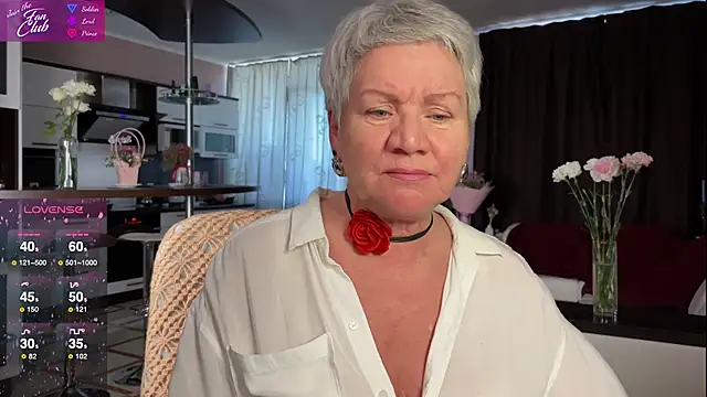 Snapshot of roxana_brooks chatting on 03-22-25, 02:25 roxana brooks online show from 03-22-25, 02:25
