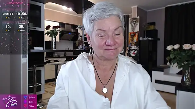 Snapshot of roxana_brooks chatting on 09-28-25, 06:26 roxana brooks online show from 09-28-25, 06:26