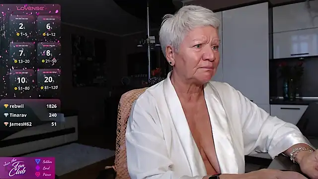 Snapshot of roxana_brooks chatting on 07-30-26, 07:13 roxana brooks online show from 07-30-26, 07:13