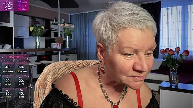 Snapshot of roxana_brooks chatting on 02-18-25, 02:38 roxana brooks online show from 02-18-25, 02:38