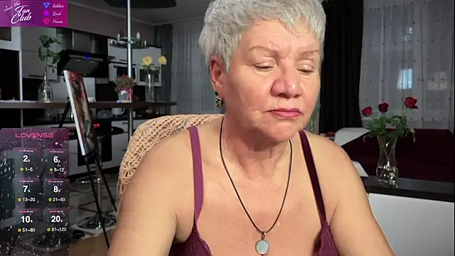 Snapshot of roxana_brooks chatting on 02-14-25, 09:21 roxana brooks online show from 02-14-25, 09:21
