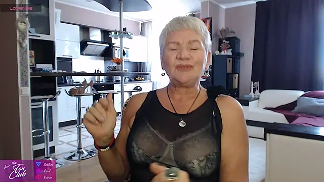 Snapshot of roxana_brooks chatting on 06-20-26, 01:27 roxana brooks online show from 06-20-26, 01:27