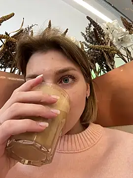 ValenciaShock online show from 03-11-26, 06:51