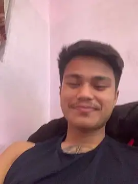 Hullax online show from 04-10-26, 03:02