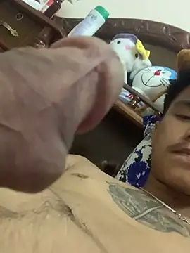 Hullax online show from 11-08-25, 04:54