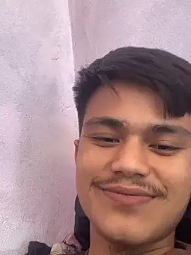 Hullax online show from 11-11-25, 04:18