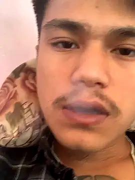 Hullax online show from 11-15-25, 02:37