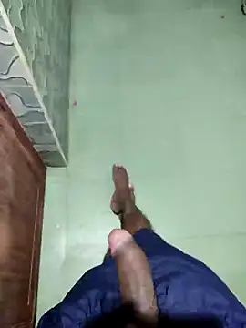 Snapshot of yo19boy chatting on 12-12-24, 07:41 yo19boy online show from 12-12-24, 07:41