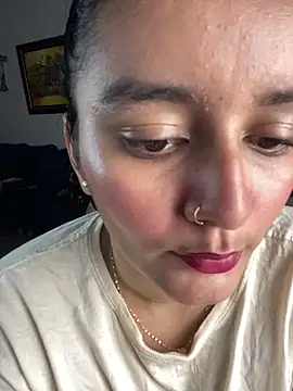 Snapshot of Lucia-Candy chatting on 03-18-25, 01:24 Lucia-Candy online show from 03-18-25, 01:24